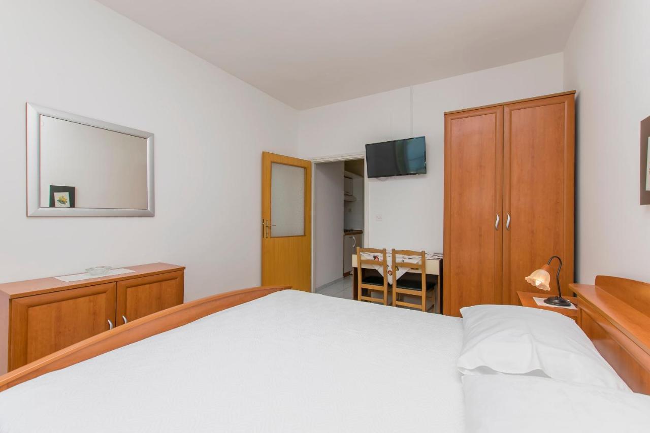 Apartment And Rooms Franka ザボリッチ エクステリア 写真